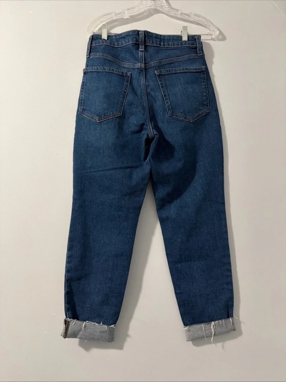 The Old Navy High Rise O.G. Straight Secret Slim Pockets in size 6/28 - Picture 7 of 9